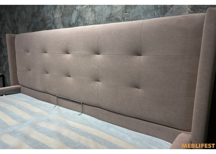 М'яке двоспальне ліжко L020 з підйомним механізмом 