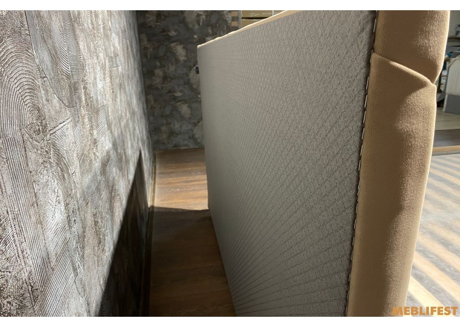 М'яке двоспальне ліжко L021 з підйомним механізмом 