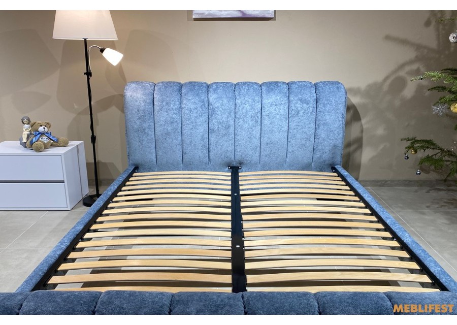 М'яке двоспальне ліжко L045 безопційне