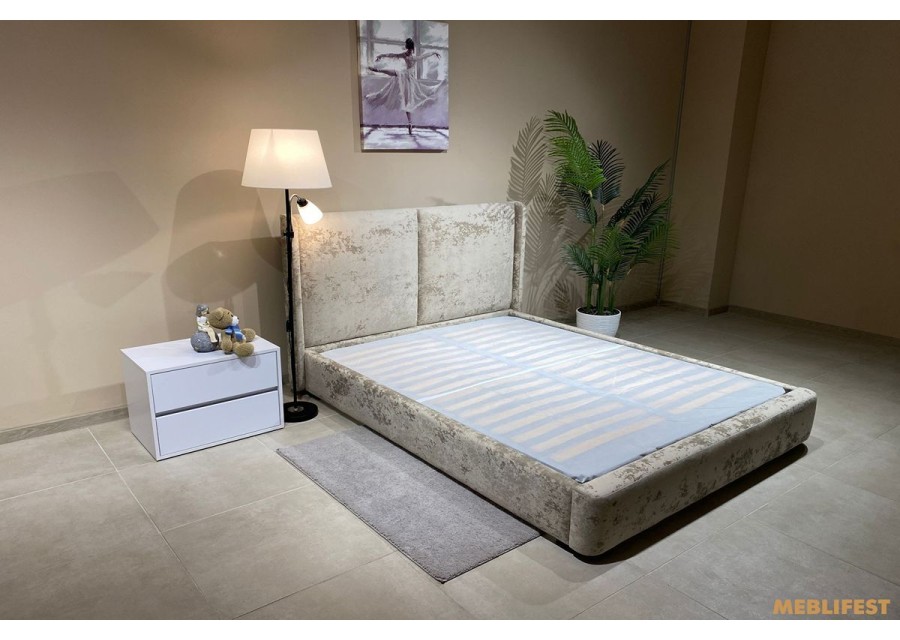 М'яке двоспальне ліжко L062 з підйомним механізмом 