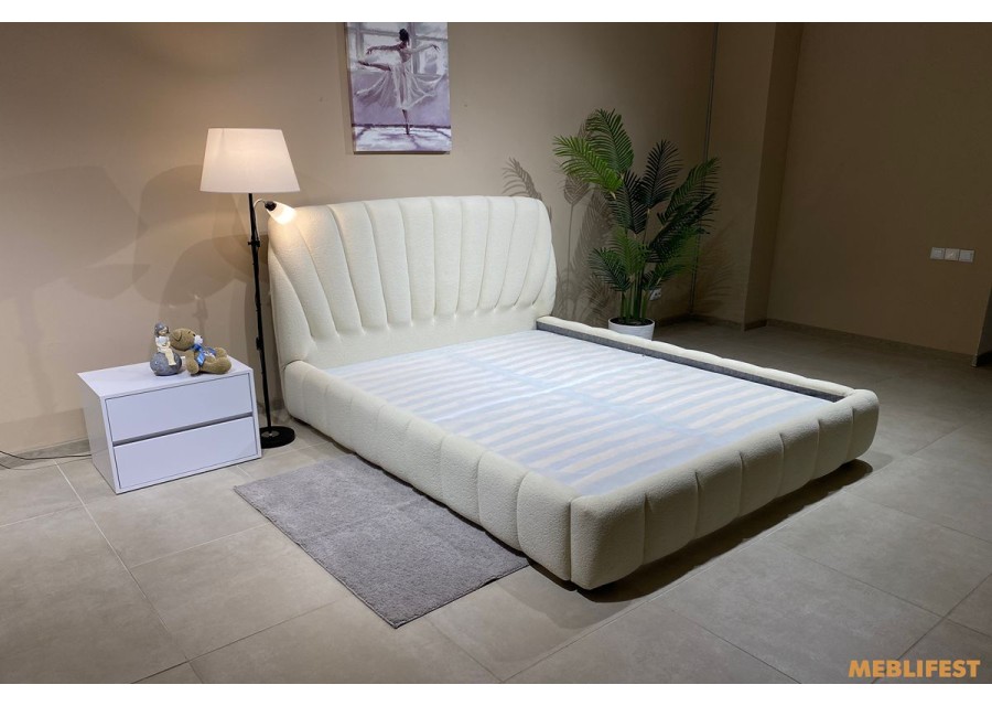 М'яке двоспальне ліжко L064 з підйомним механізмом 